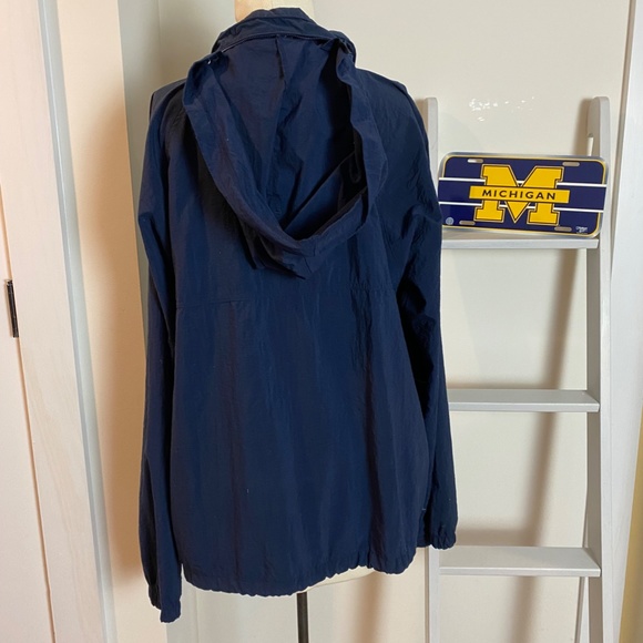 Vintage University of Michigan pullover nylon windbreaker - Picture 7 of 16